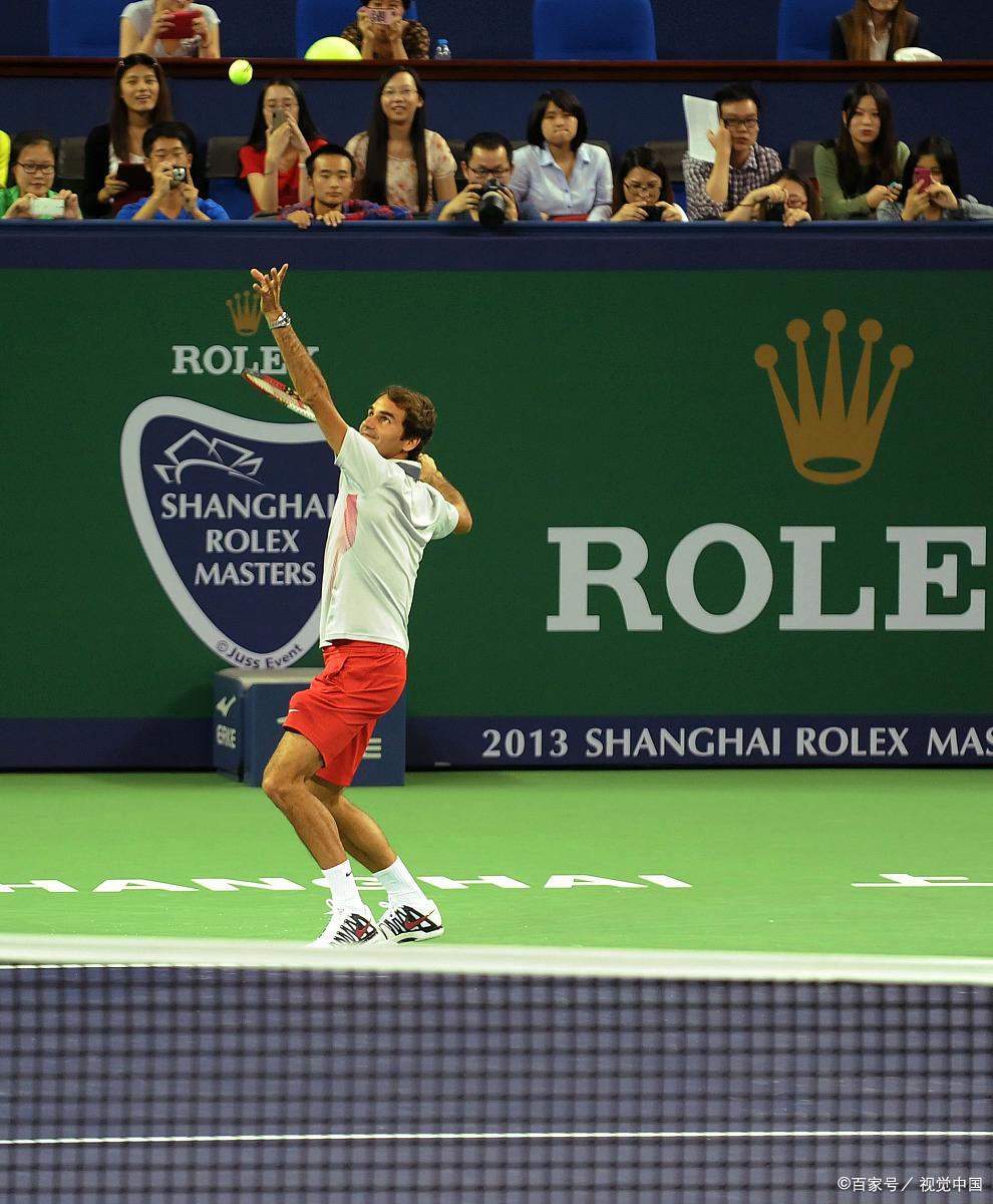 随机包含费德勒在尤文图斯比赛中赛况扑朔迷离，回归赛场引发热议！的词条